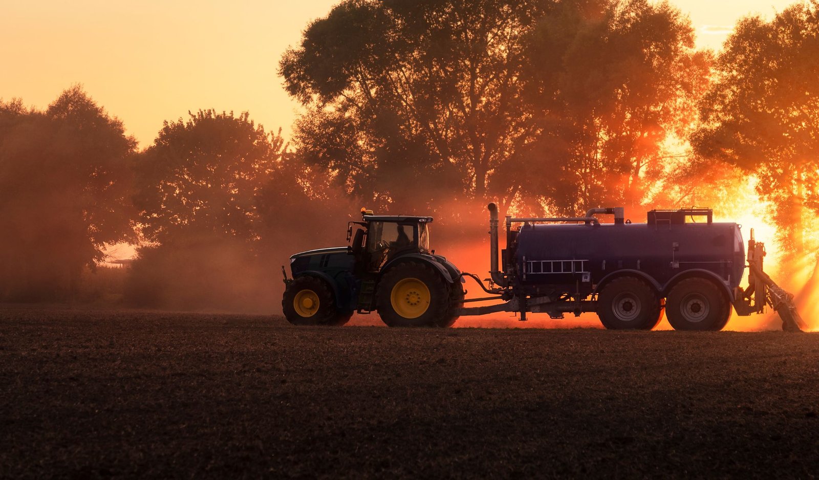 Safely Storing Liquid Ammonium Sulfate: Assmann’s Agricultural Storage Solutions